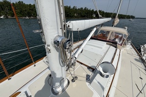 REDHEAD 40ft Hinckley Yacht For Sale