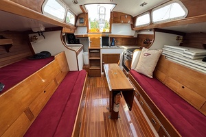 REDHEAD 40ft Hinckley Yacht For Sale