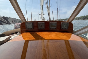 REDHEAD 40ft Hinckley Yacht For Sale