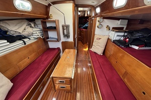 REDHEAD 40ft Hinckley Yacht For Sale