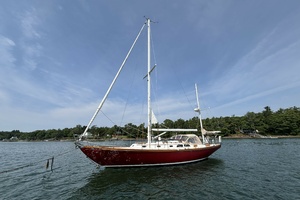 REDHEAD 40ft Hinckley Yacht For Sale