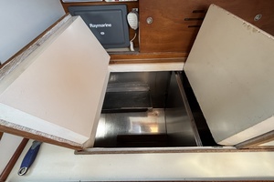 REDHEAD 40ft Hinckley Yacht For Sale