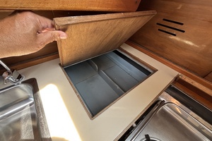 REDHEAD 40ft Hinckley Yacht For Sale