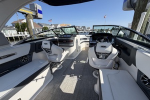 27ft Chaparral Yacht For Sale