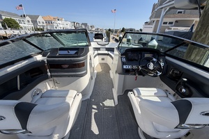 27ft Chaparral Yacht For Sale
