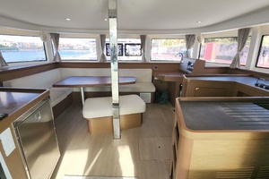 42ft Lagoon Yacht For Sale