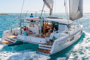 42ft Lagoon Yacht For Sale