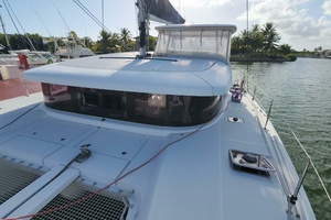 42ft Lagoon Yacht For Sale