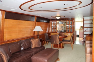 Kathleen 74ft Lazzara Yachts Yacht For Sale