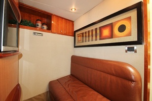 Kathleen 74ft Lazzara Yachts Yacht For Sale