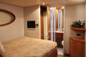 Kathleen 74ft Lazzara Yachts Yacht For Sale