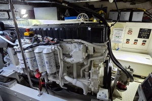 52ft Cruisers Yachts Yacht For Sale