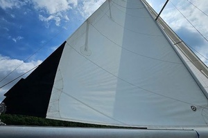 Argentum 33ft Beneteau Yacht For Sale