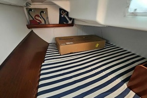 Argentum 33ft Beneteau Yacht For Sale