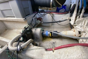 39ft Bayliner Yacht For Sale