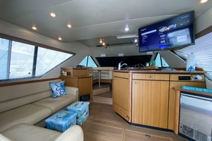 39ft Bayliner Yacht For Sale