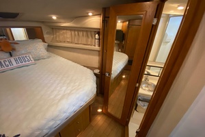 39ft Bayliner Yacht For Sale