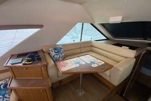 39ft Bayliner Yacht For Sale