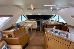 39ft Bayliner Yacht For Sale