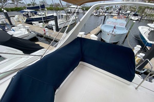 39ft Bayliner Yacht For Sale