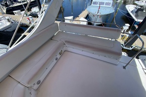 39ft Bayliner Yacht For Sale