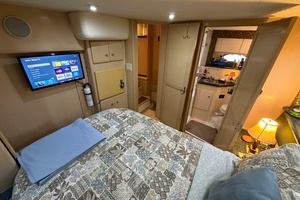 36ft Carver Yacht For Sale