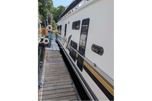 69ft Stardust Cruisers Yacht For Sale