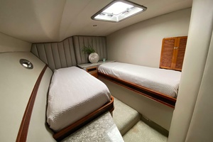 58ft Mares Yacht For Sale