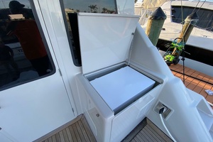 58ft Mares Yacht For Sale