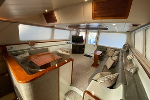 58ft Mares Yacht For Sale