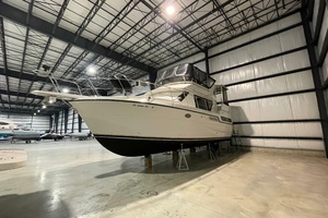 37ft Carver Yacht For Sale