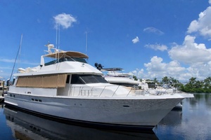 70ft Hatteras Yacht For Sale