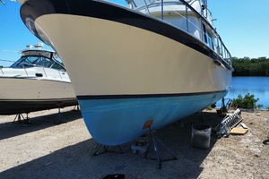 42ft Hatteras Yacht For Sale