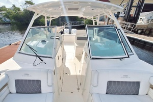 33ft Cobia Yacht For Sale