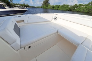 33ft Cobia Yacht For Sale