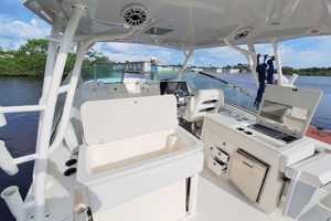 33ft Cobia Yacht For Sale