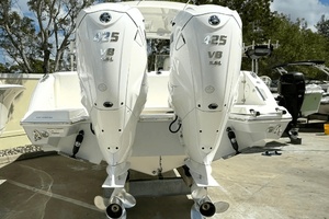 33ft Cobia Yacht For Sale