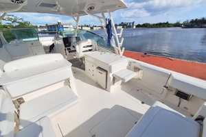 33ft Cobia Yacht For Sale
