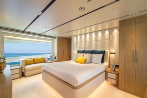 FD110 007 110ft Horizon Yacht For Sale