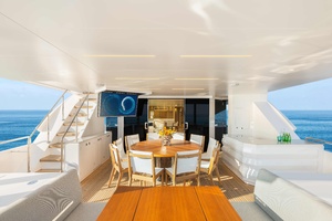 FD110 007 110ft Horizon Yacht For Sale