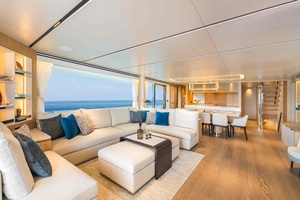 FD110 007 110ft Horizon Yacht For Sale