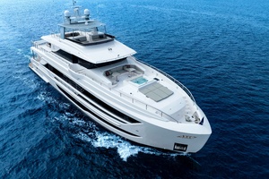 FD110 007 110ft Horizon Yacht For Sale
