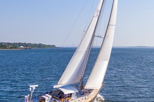 MOONRACER 60ft Little Harbor Yacht For Sale