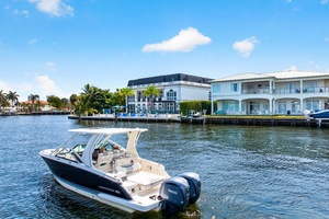 27ft Chaparral Yacht For Sale