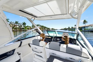 27ft Chaparral Yacht For Sale