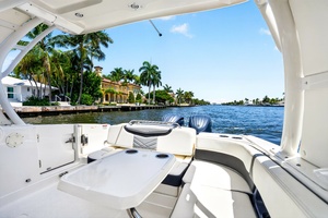 27ft Chaparral Yacht For Sale