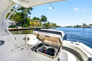 27ft Chaparral Yacht For Sale