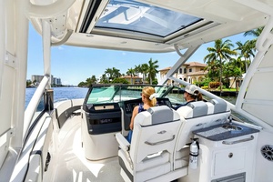 27ft Chaparral Yacht For Sale