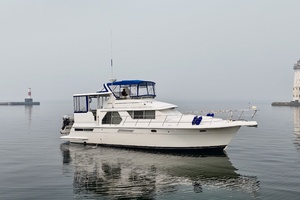 Liquid Assets 44ft Carver Yacht For Sale