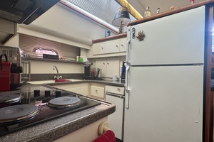 Liquid Assets 44ft Carver Yacht For Sale
